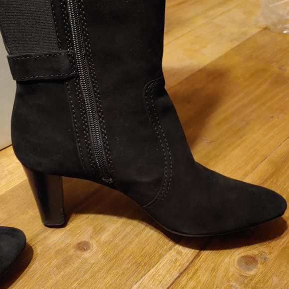 ANNE KLEIN BLACK SUEDE BOOTS SIZE 8 NWT - Picture 3 of 8